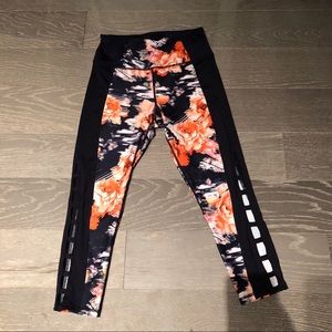 Size XS Betsey Johnson Yoga Pants